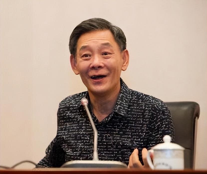 回顾李光复自小住北京四合院儿子手里几个亿为何77岁依旧拍戏