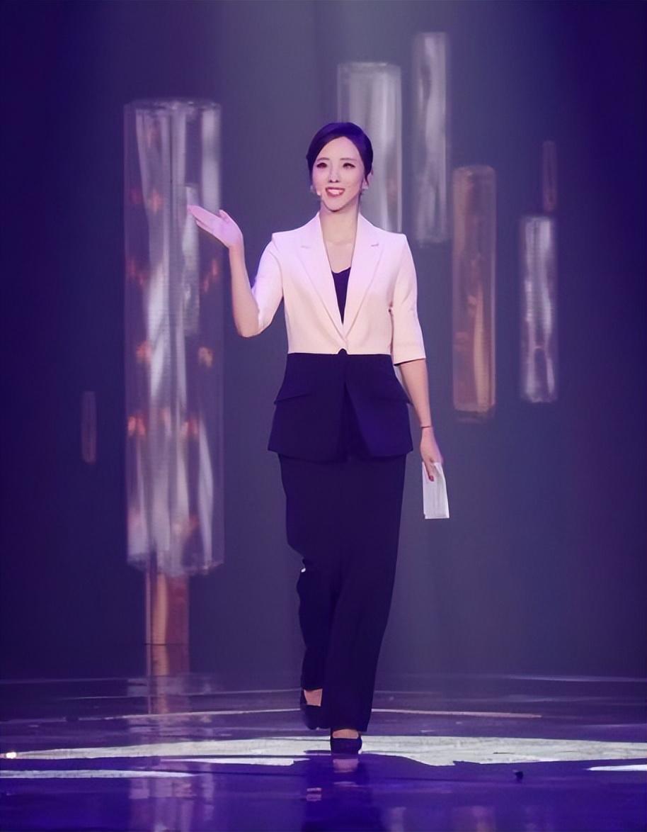 李思思难受到冒冷汗,连抱孩子的力气都没有,所幸这时候丈夫会过来抱着