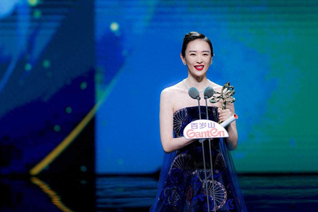 回顾资本大鳄王冉:51岁娶小17岁童瑶,余生要为娇妻遮风挡雨