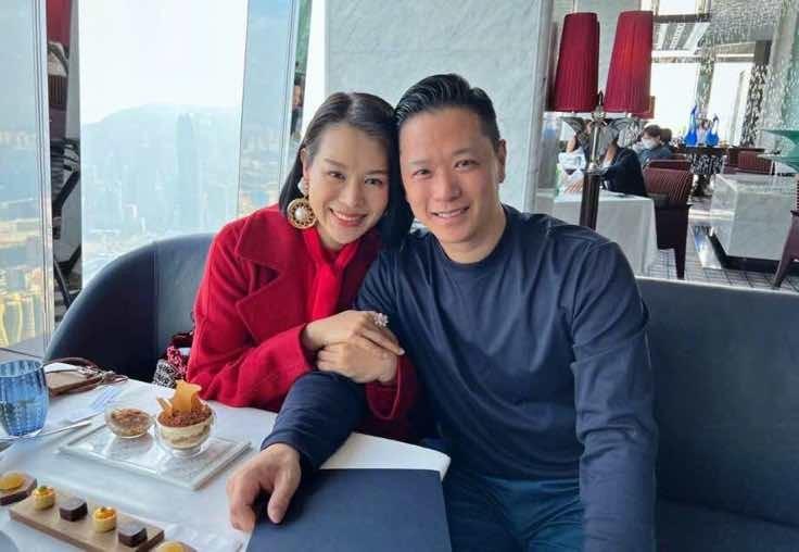 回顾胡杏儿与黄宗泽分手后嫁给富一代四年生三胎的她幸福吗