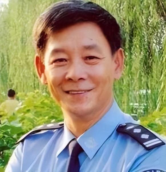 回顾李光复自小住北京四合院儿子手里几个亿为何77岁依旧拍戏