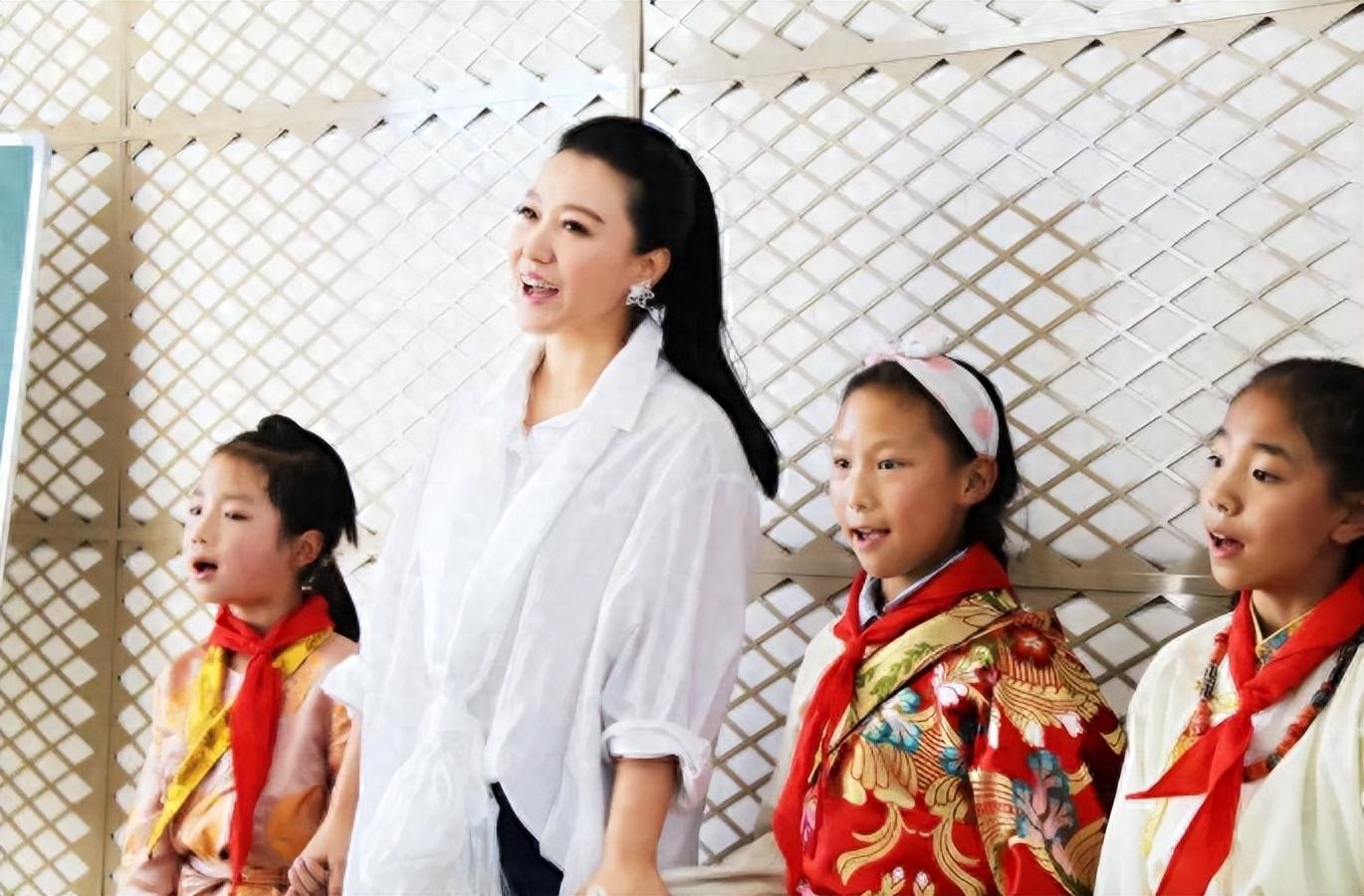 回顾谭晶我这辈子正确的决定就是为科学家丈夫生一对双胞胎