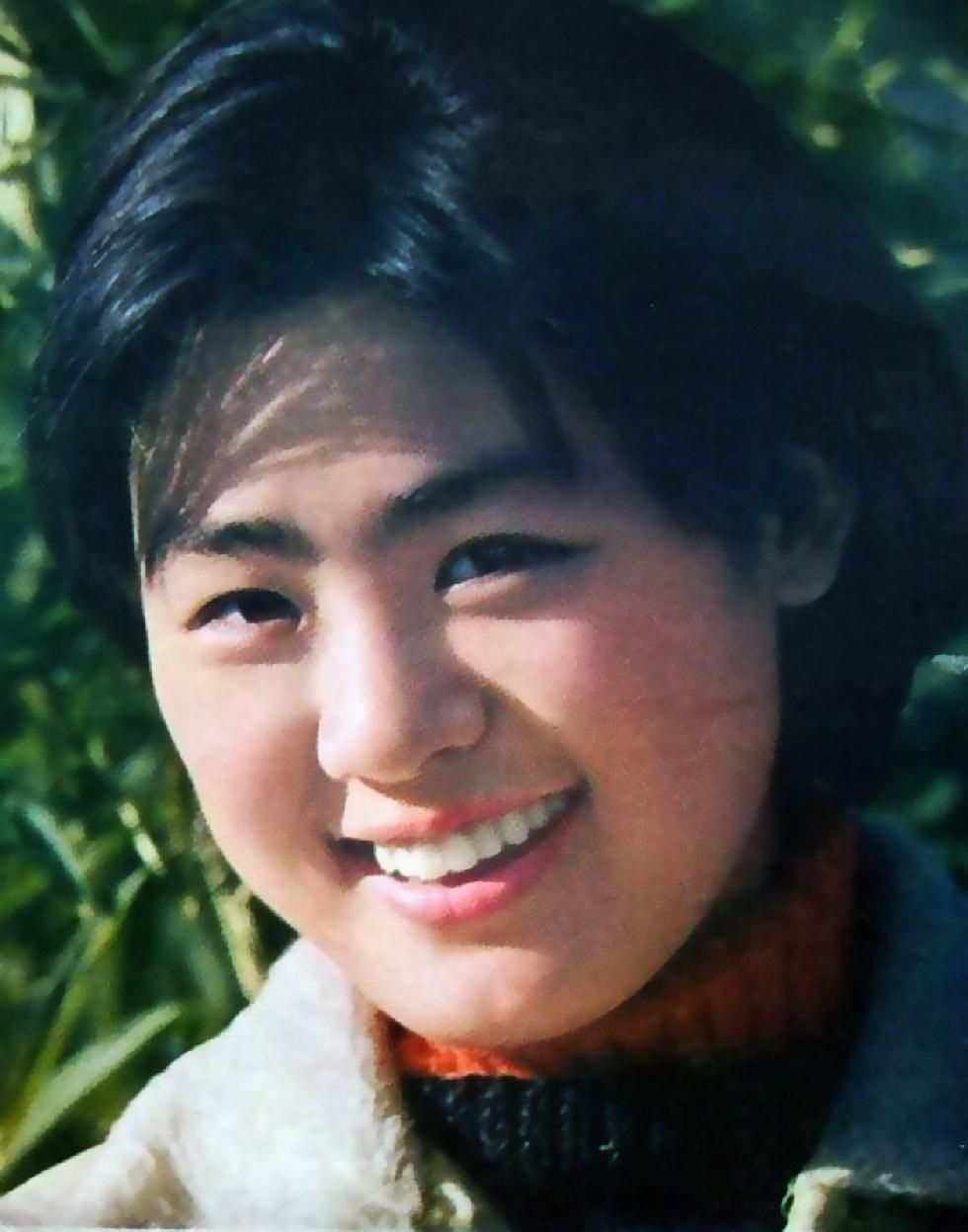 丛珊,上世纪八十年代的中国女演员,在十九岁的年纪就以一部电影