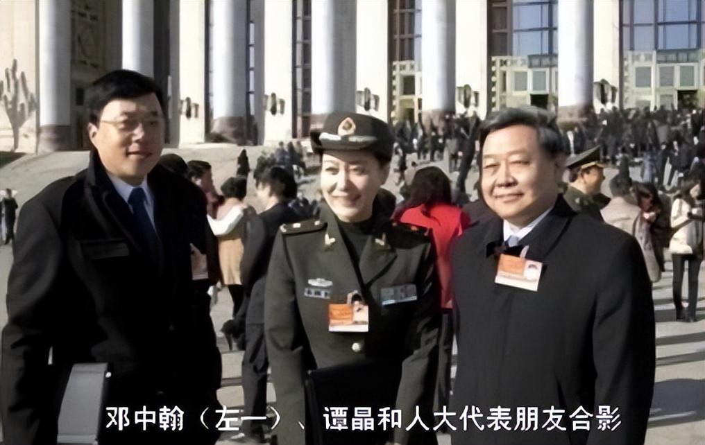 回顾谭晶我这辈子正确的决定就是为科学家丈夫生一对双胞胎