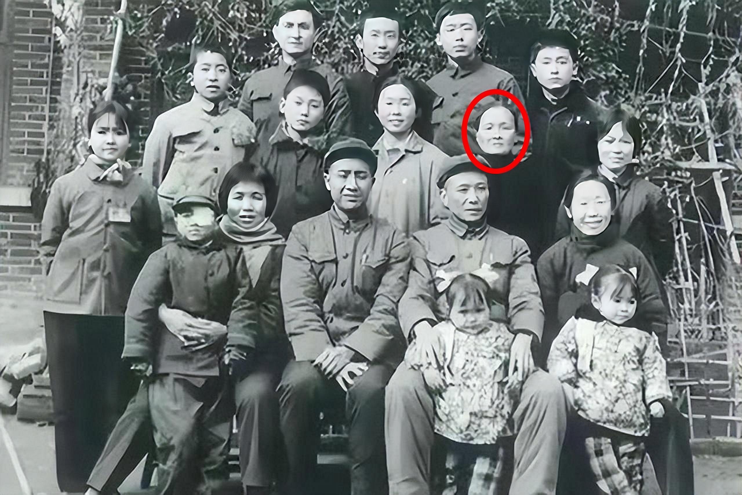 随后的岁月,高玉清随着刘致台夫妇工作的调转,一同去了重庆.