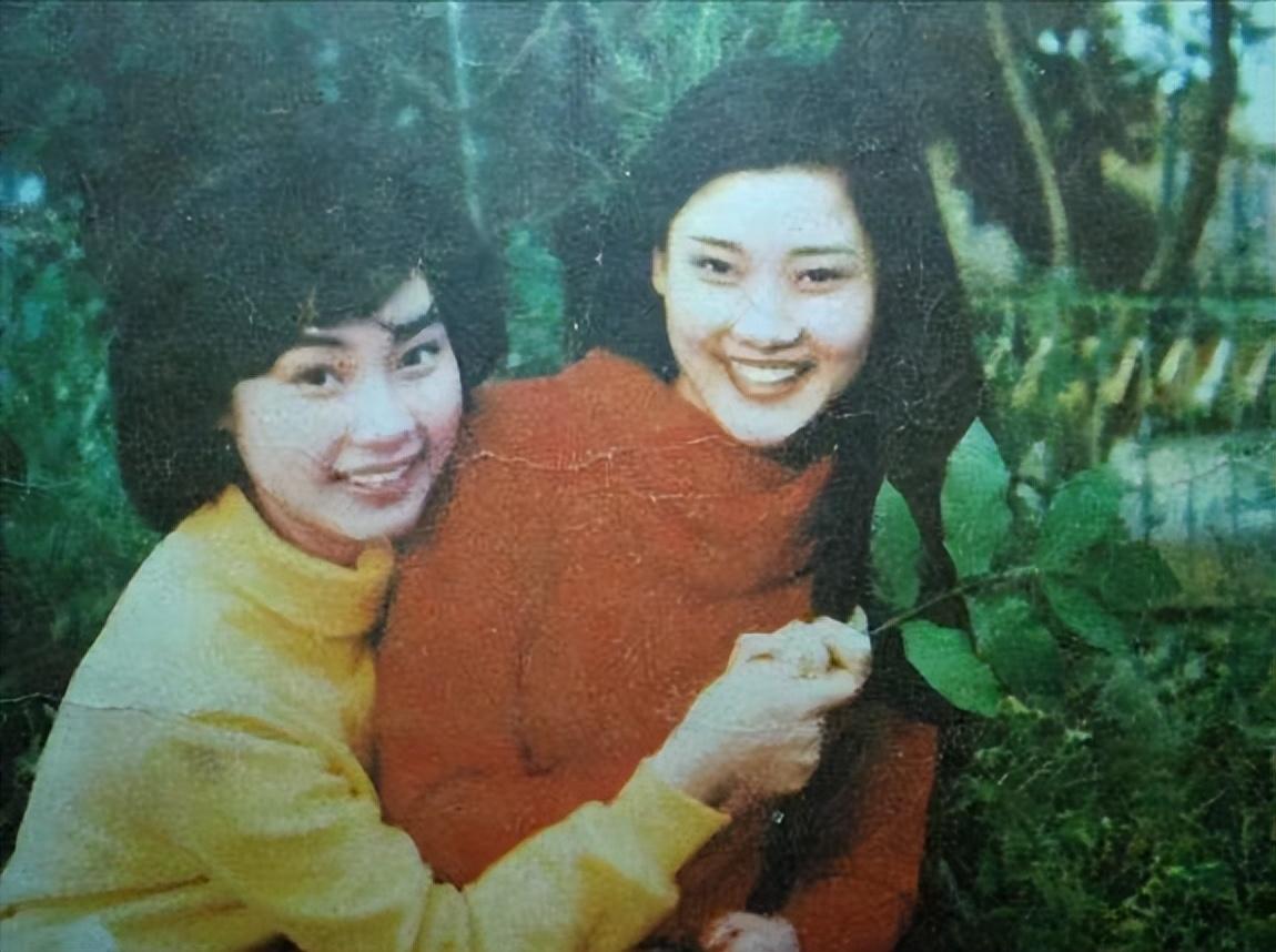 回顾何赛飞:和初恋结婚不要彩礼,让孩子随自己姓,与老公恩爱34年