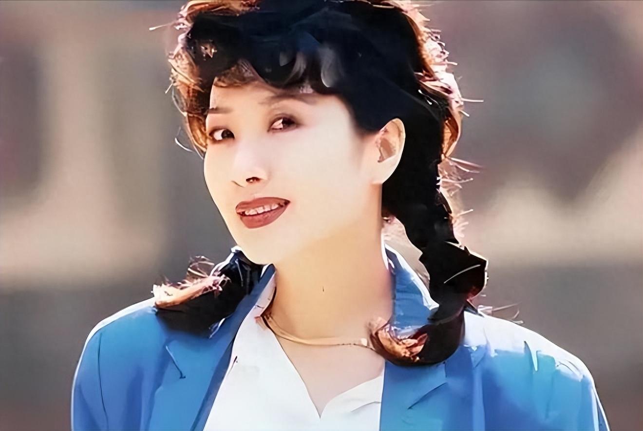 回顾59岁王静长得漂亮戏也好做人低调且不张扬追求平淡生活