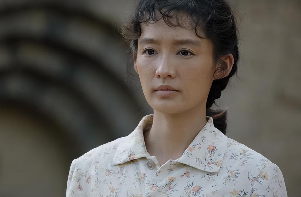 回顾:"自带苦相"的5位女星,五官漂亮却演啥都像苦情,太吃亏