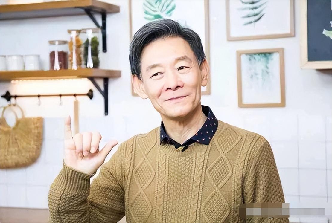 回顾李光复自小住北京四合院儿子手里几个亿为何77岁依旧拍戏