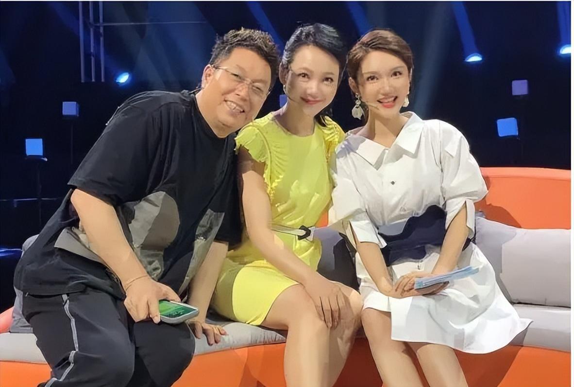 回顾央视主播龙洋自曝是月光族单身原因是择偶标准太高