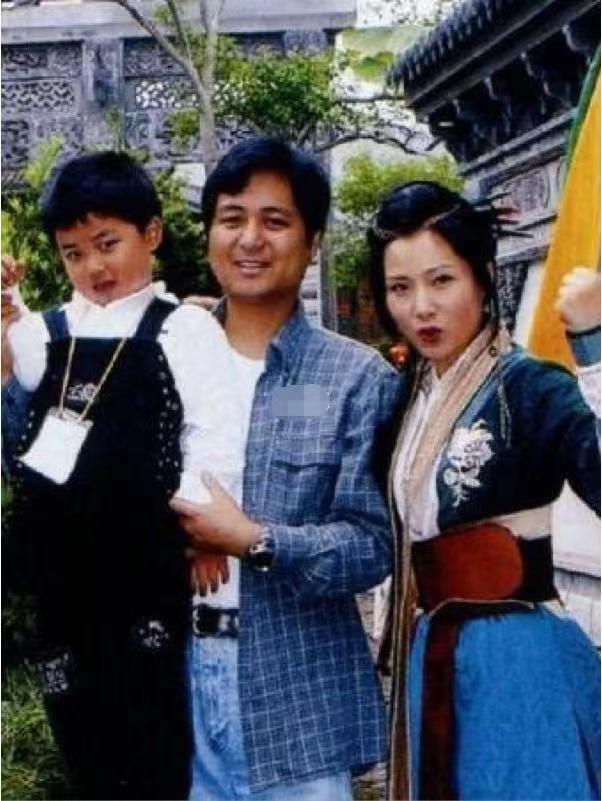 回顾何赛飞和初恋结婚不要彩礼让孩子随自己姓与老公恩爱34年