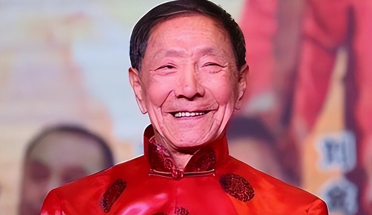 09年,侯耀华被牛群的师傅常宝华招入麾下.
