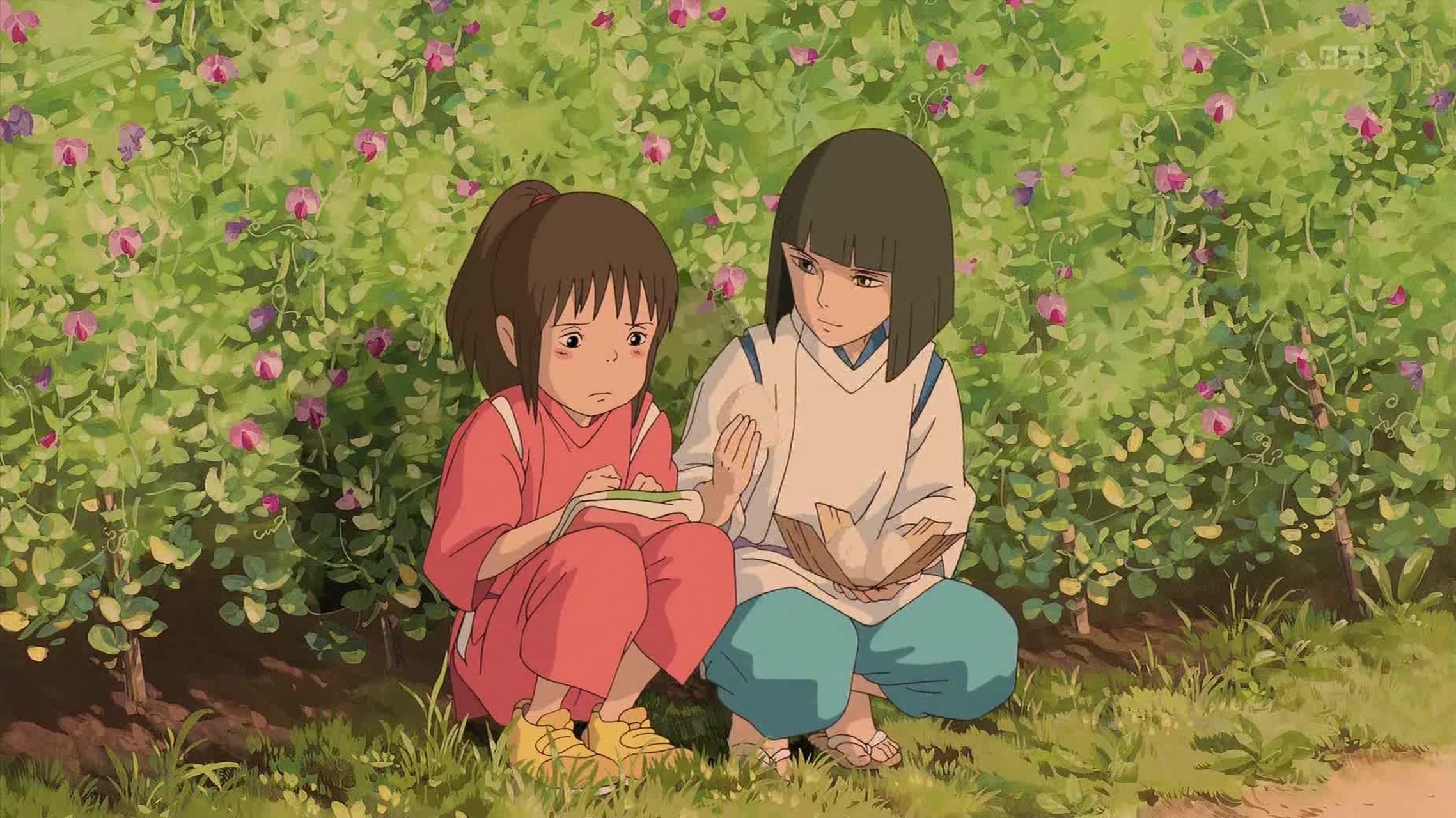 推荐宫崎骏的三部经典动画:《龙猫》展现家庭,成长与自然的深刻反思