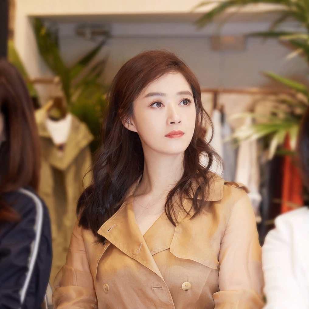 回顾著名演员蒋欣戏红人不红的背后是心直口快还是情商太低