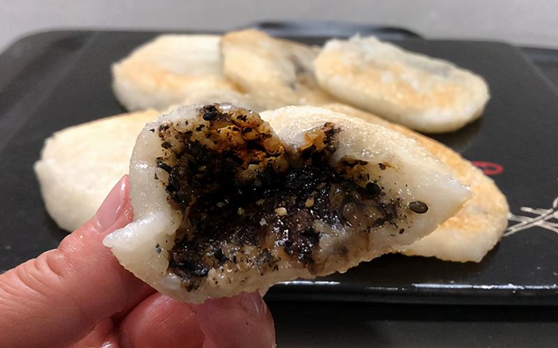 回顾大妈公交上吃糍粑被噎死家属向司机索赔110万法院怎么说