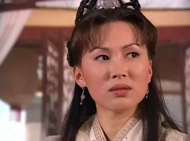 回顾亚视一姐陈秀雯被渣男骗走3000多万如今61岁老得认不出