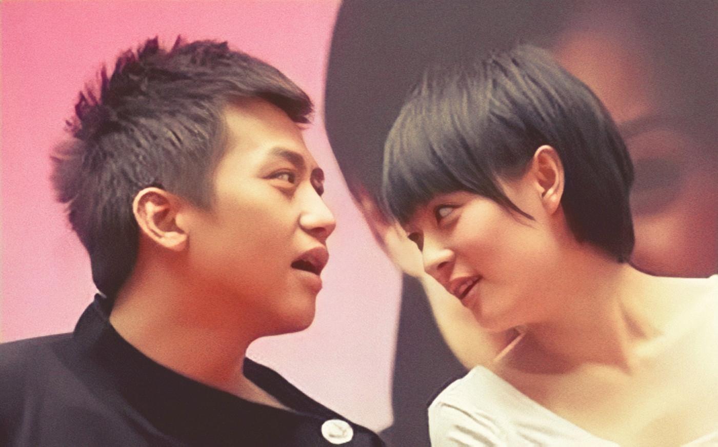 回顾邓超从混混到影视大佬他是如何改写自己人生的