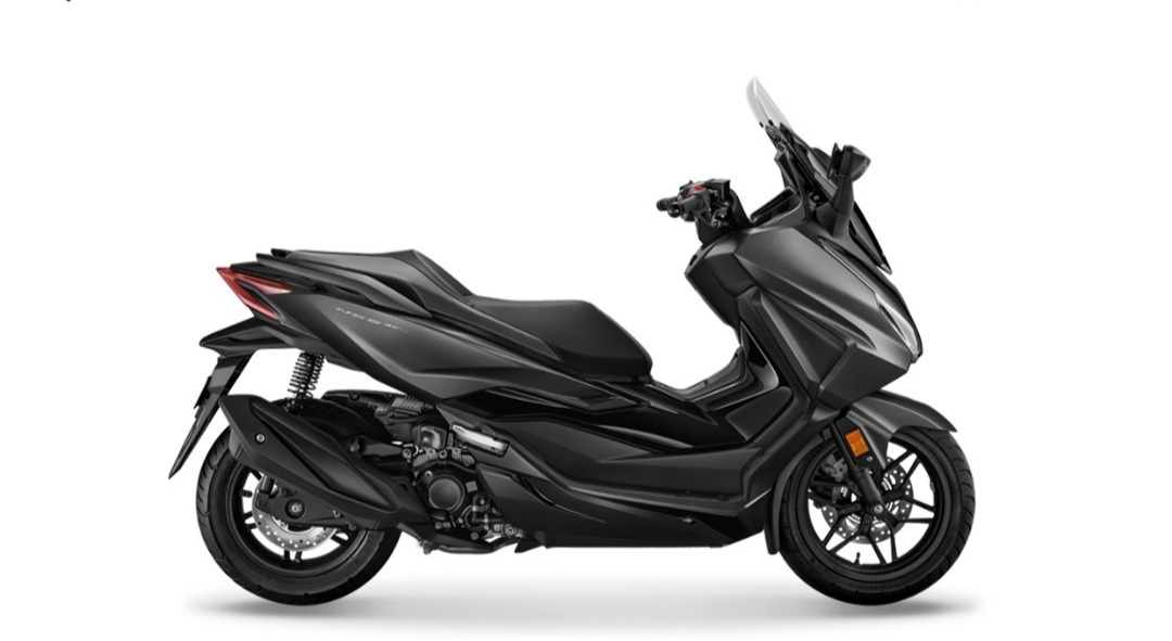 本田adv350新款来了,率先台湾省开售,价格6万多