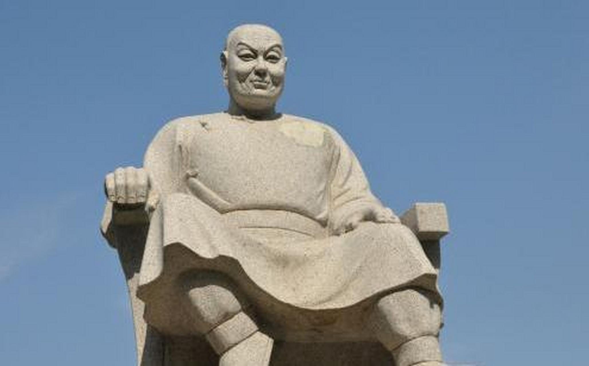八卦宗师董海川原名董明魁,出生在武术世家,但因其父想让他进入仕途