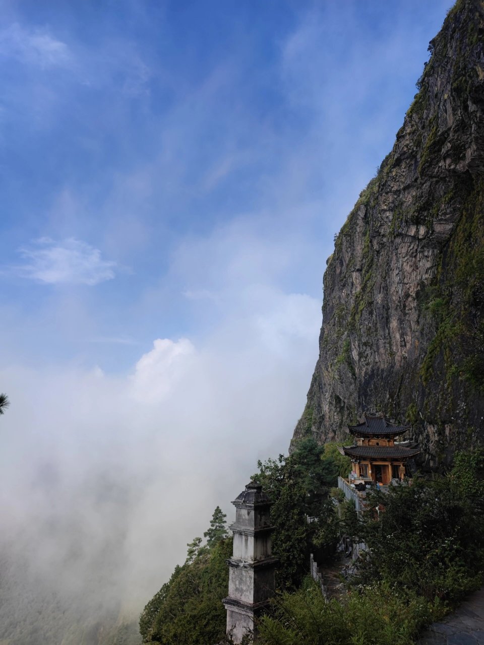 佛教圣地鸡足山图片