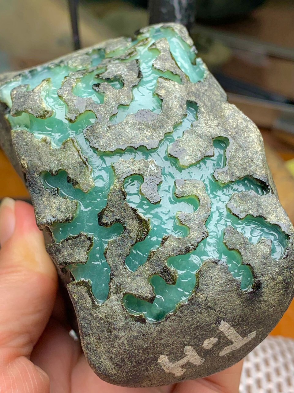 点击头像看直播# #翡翠原石#翡翠变种,算是自然矿物生长中较为正车哪