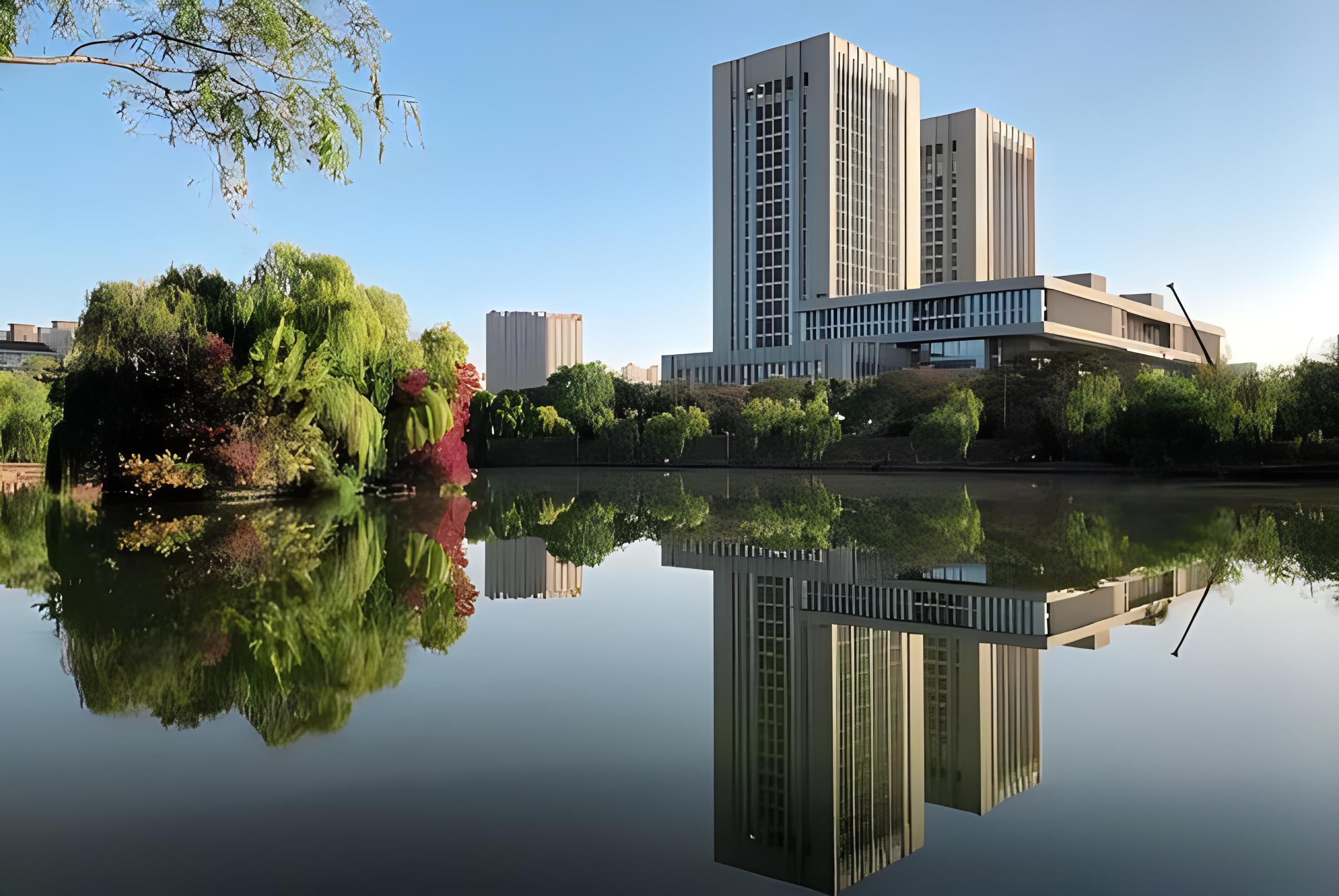 翡翠湖校区,六安路校区和合肥工业大学智能制造技术研究院,在安徽省