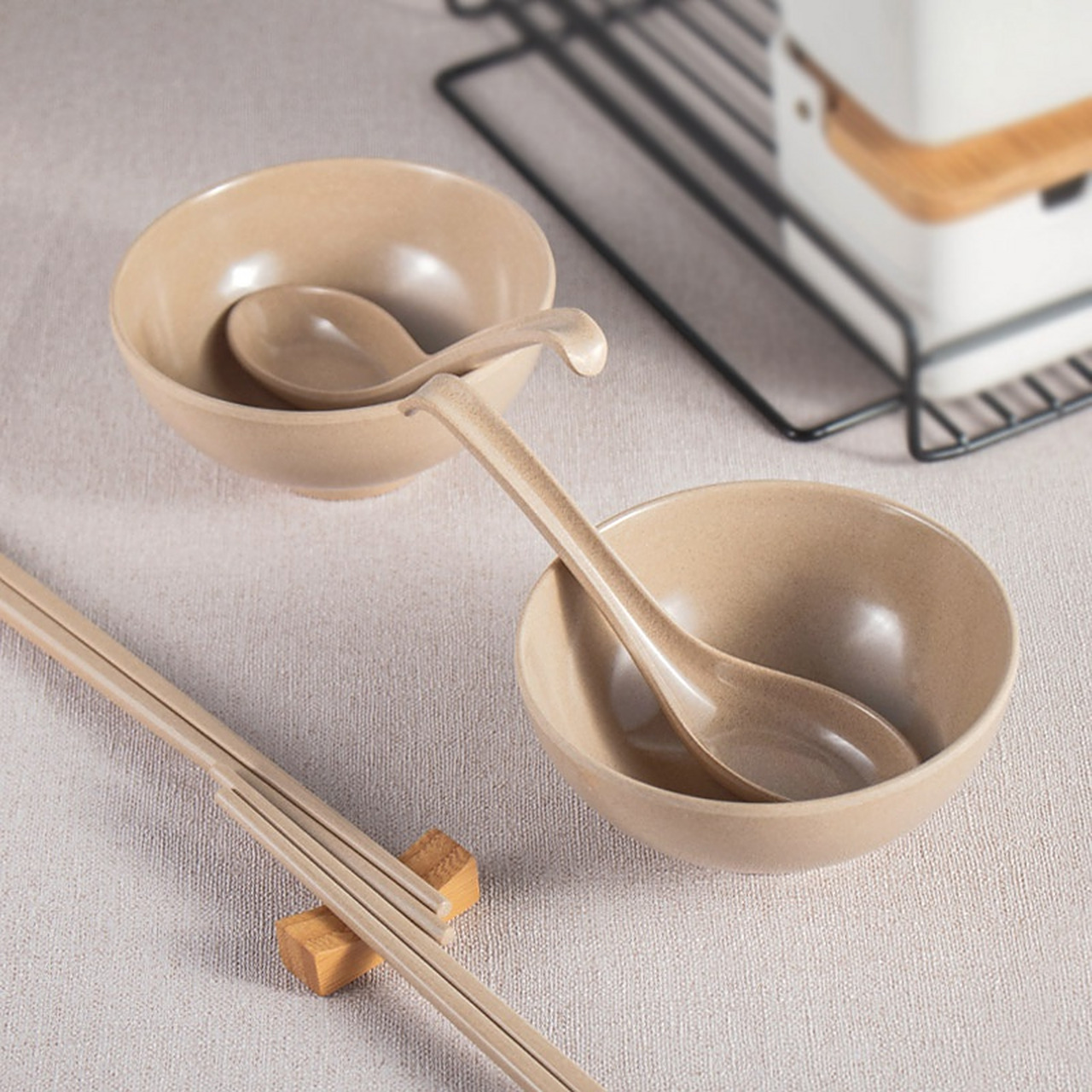 政府支持并鼓励使用,提供新颖可持续的餐具选择,保障用餐安全,是新质