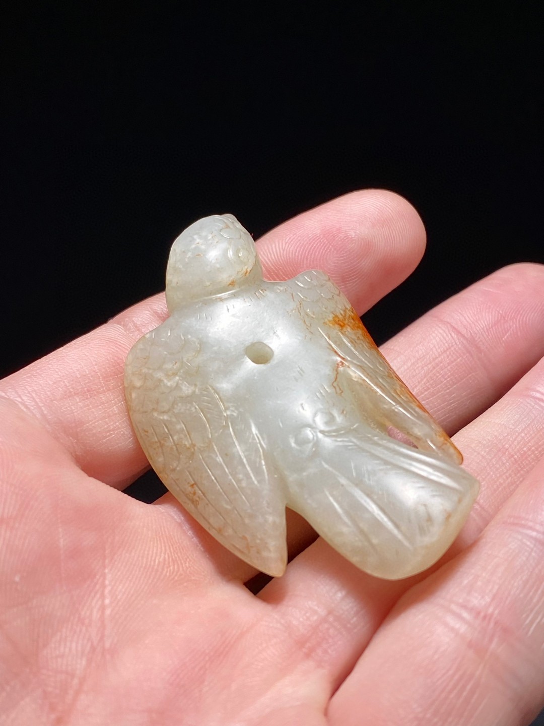 明 和田玉籽料 白玉沁色 玉燕 燕形挂件