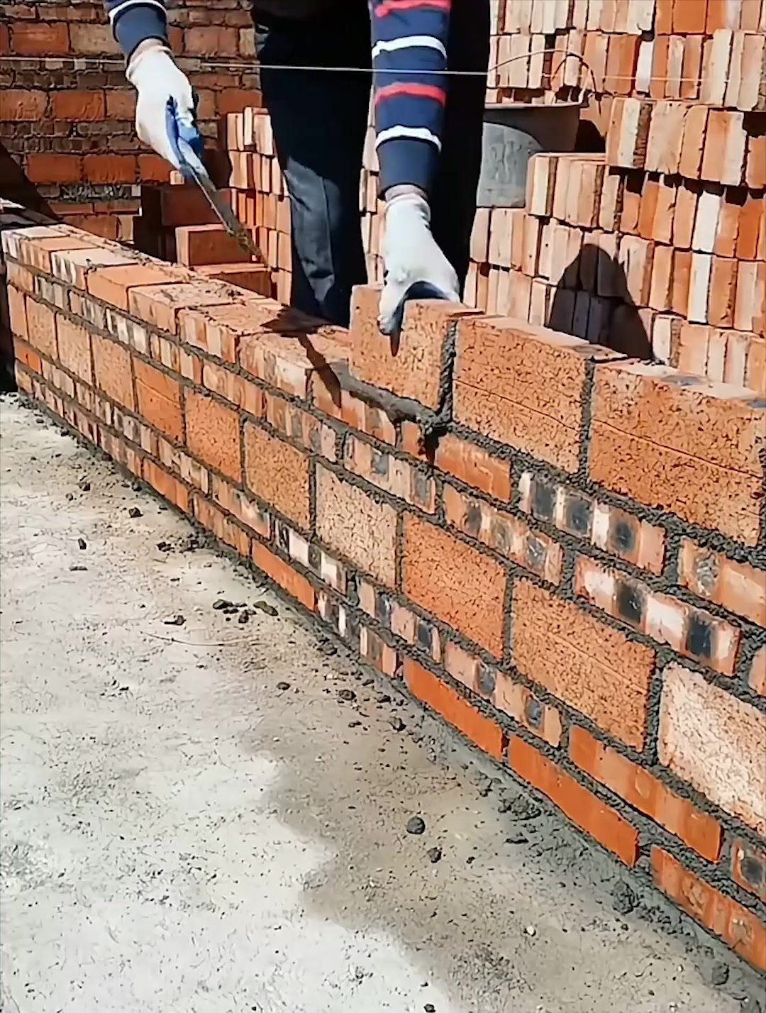 农村请的师傅你觉得这砌砖手法怎么样?