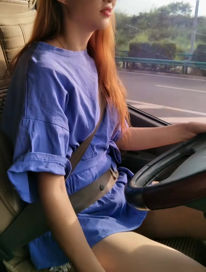 女司机的裤子那去了?