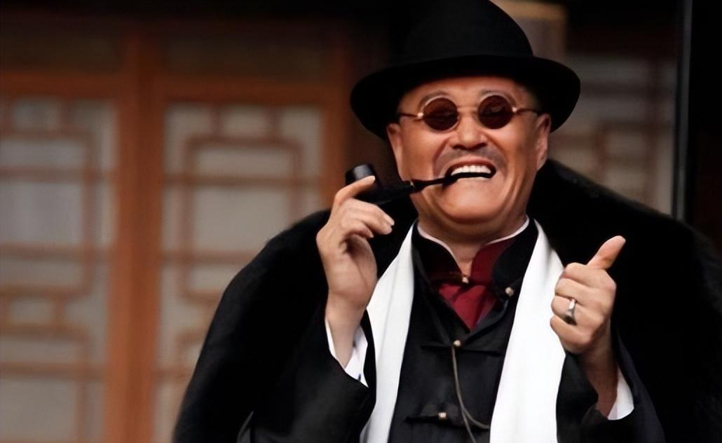 赵本山从旁协助,闫学晶就此大火