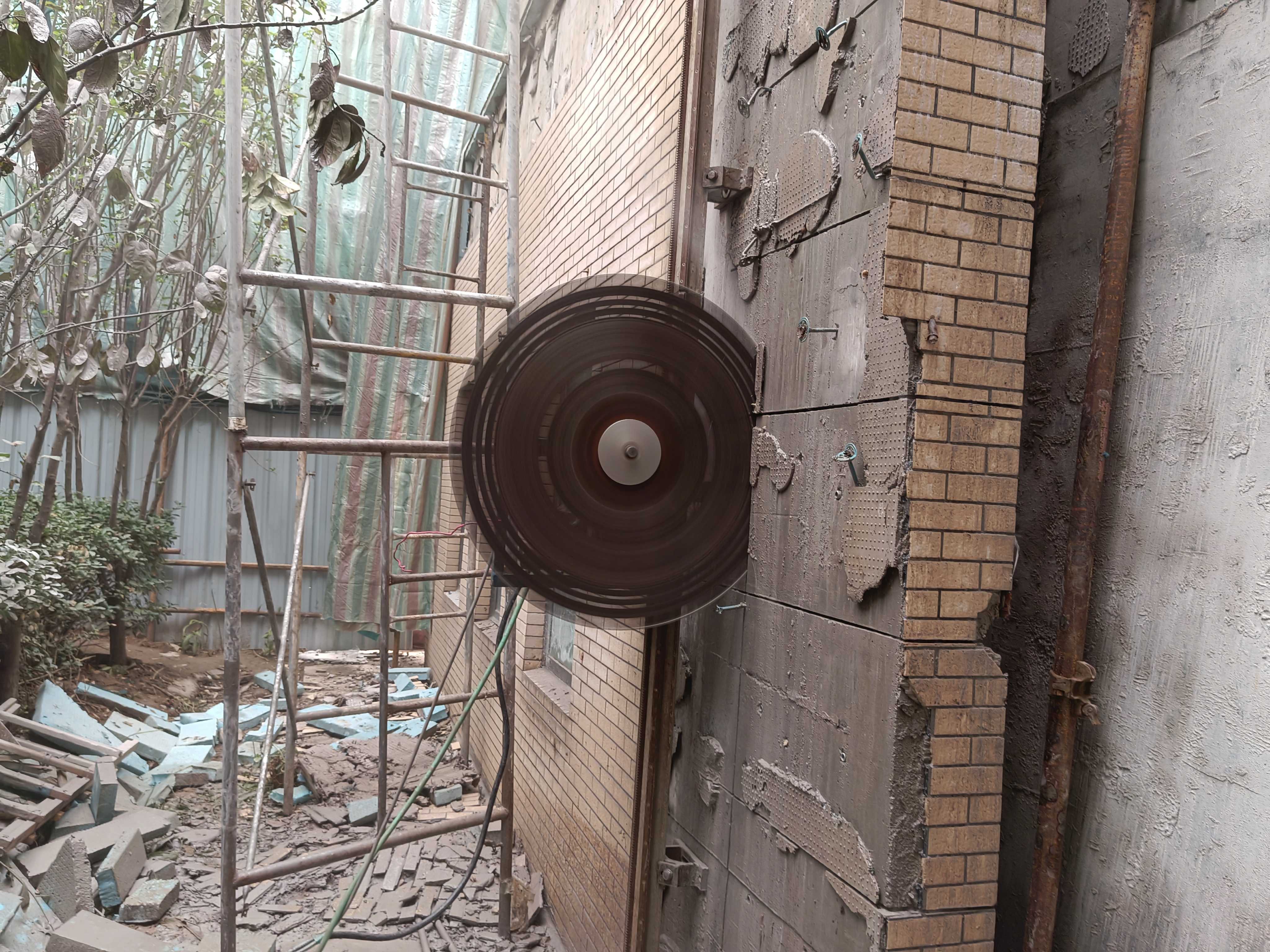 北京大兴墙体切割开洞