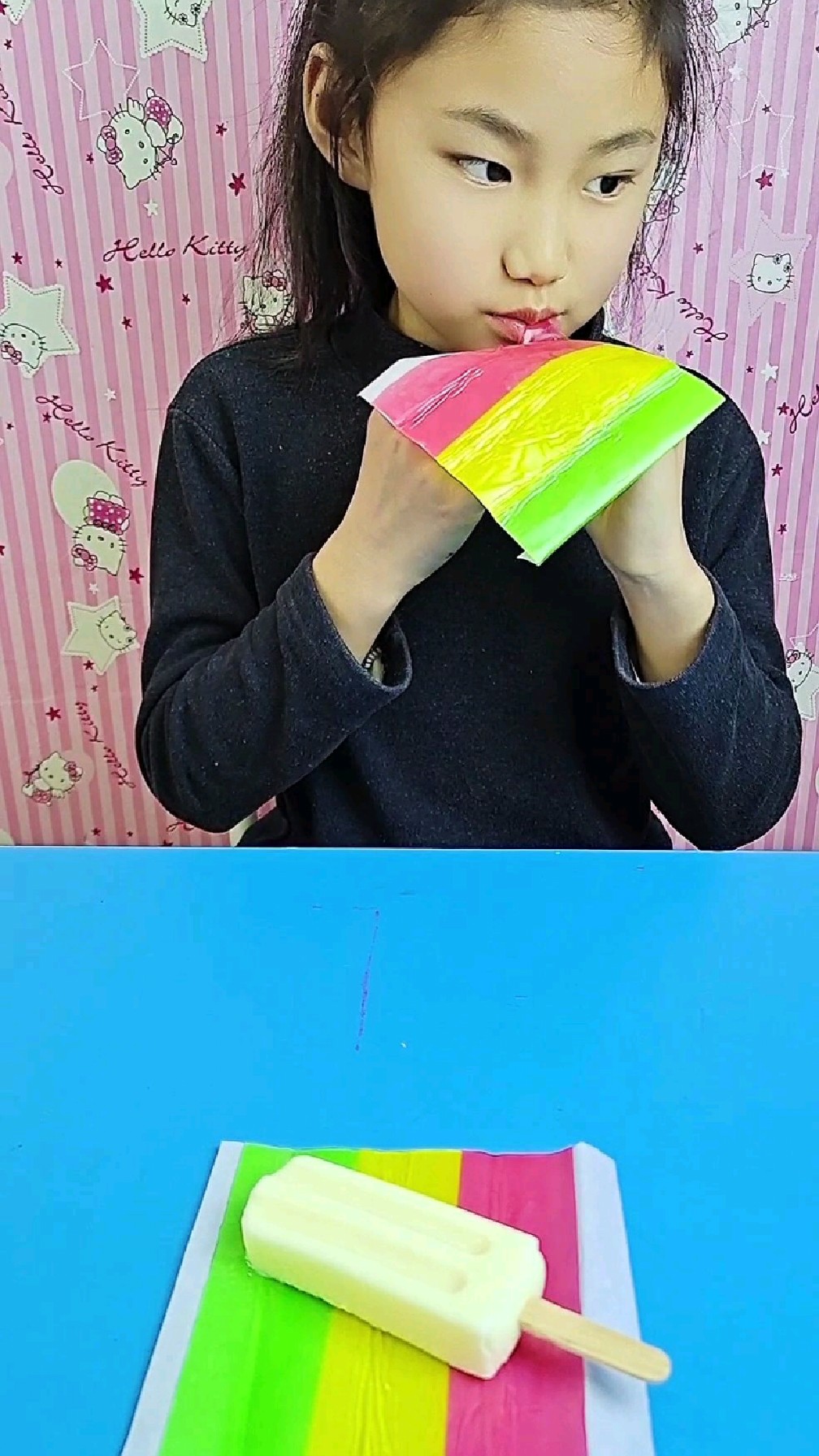 俏俏后悔了,应该也做一个冰脆雪糕.