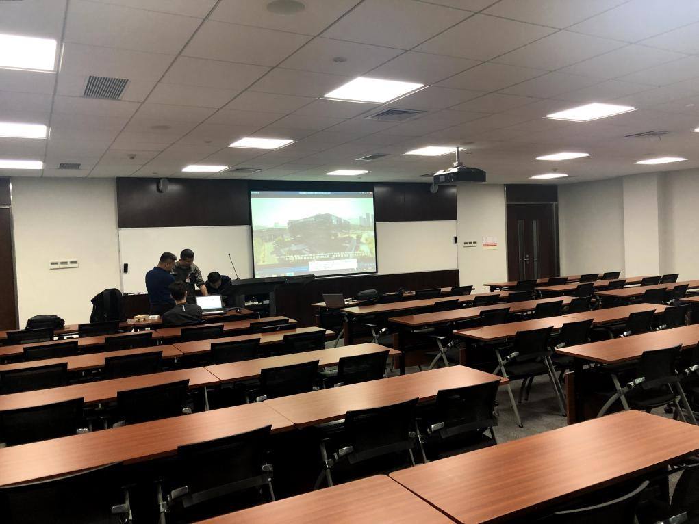 2011年小伙入读武汉大学结果毕业蒙了武大没录取你啊