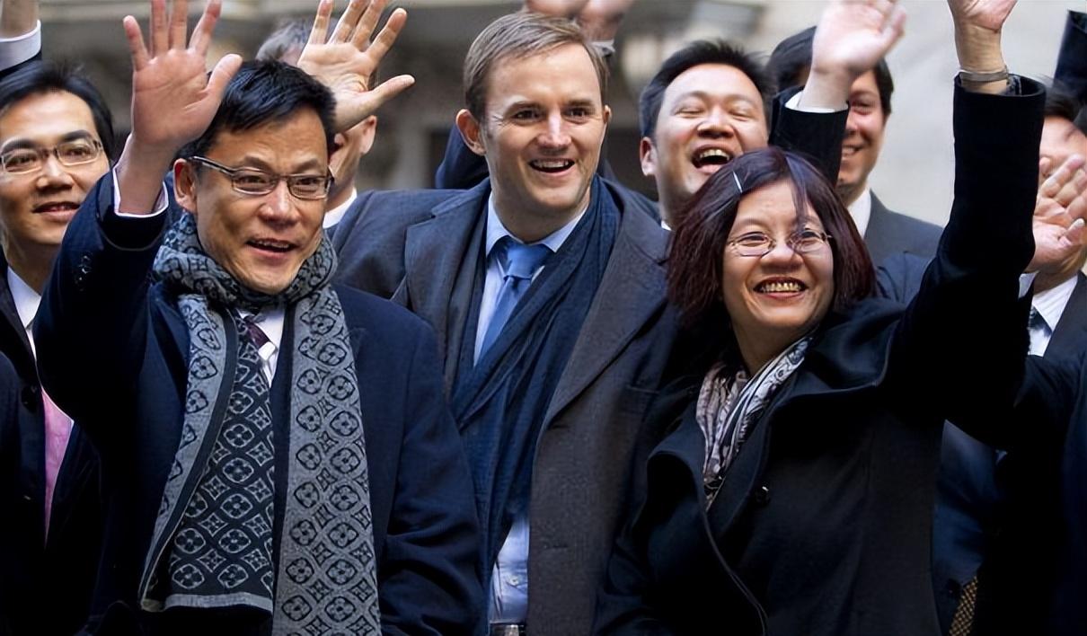 李国庆劝宗馥莉格局要大后续儿子被扒出是美籍评论区太好笑