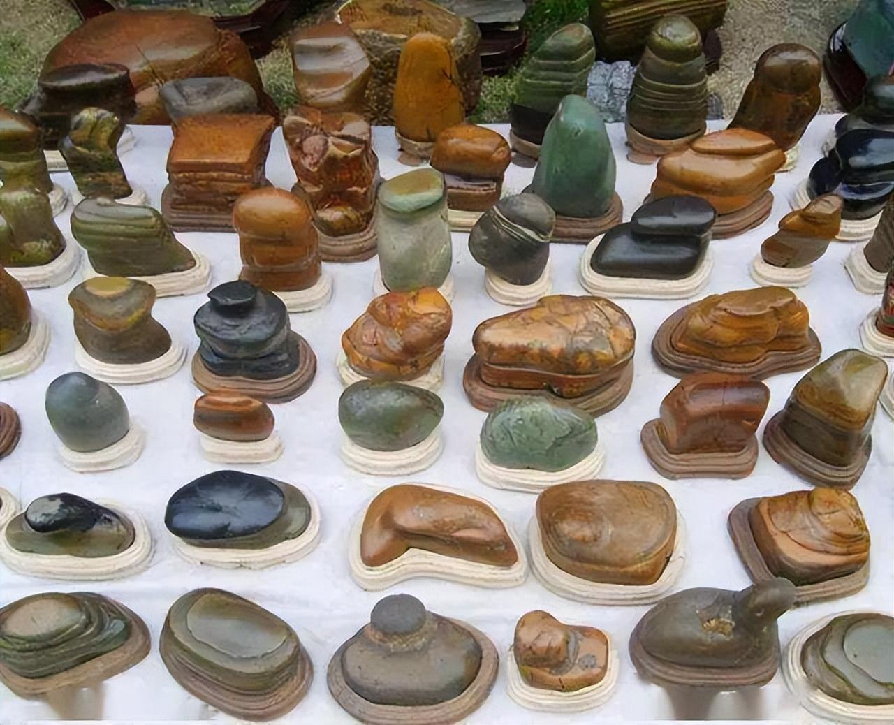 97年宁夏小伙花150元买石头遭家人抱怨,4年后专家鉴定值9600万