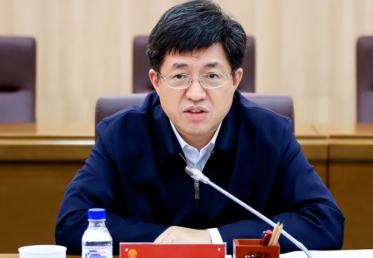 我国最年轻正部级官员,70后政坛璀璨新星,才华卓越,未来可期!