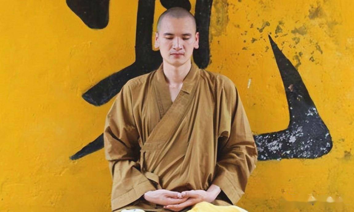 回顾公务员出家当和尚,富婆豪掷400万让他还俗,送他法拉利求婚