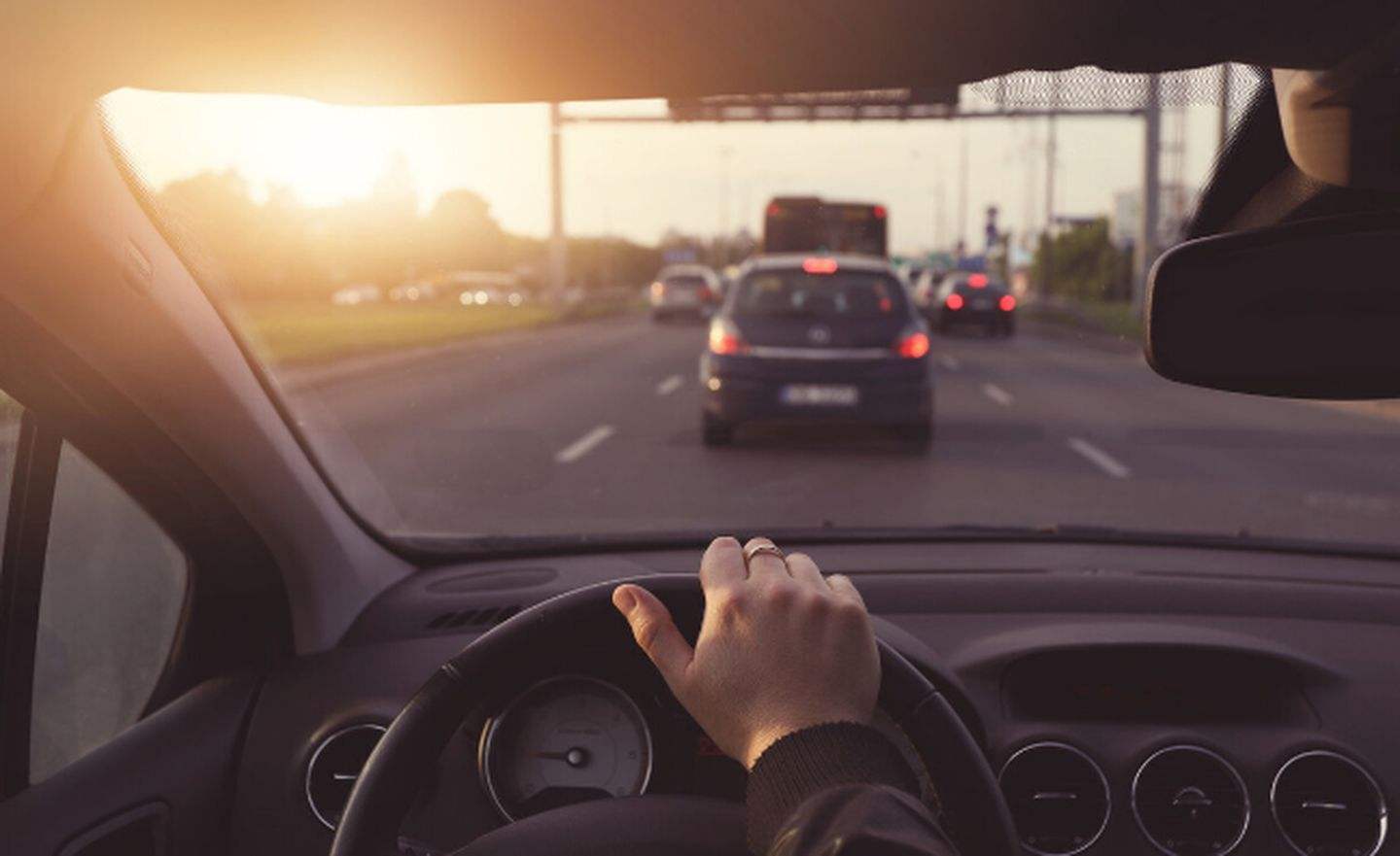 2021年云南小伙开车拉三袋肥料警方打开一看死刑都够了