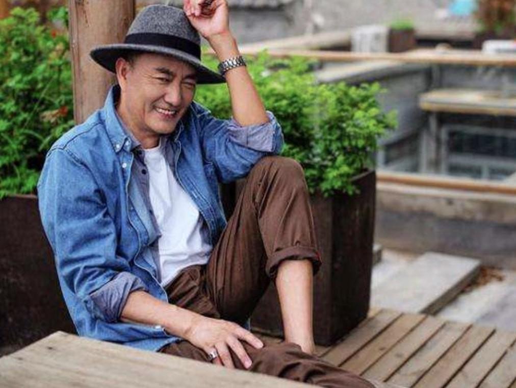 回顾演员多布杰:出道34年不开豪车不用助理,老戏骨的坚守和幸福