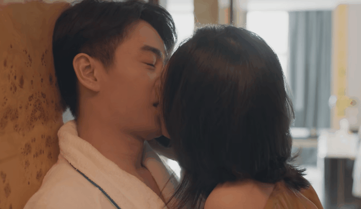 称剧情三观不正要求广电下架处理陈晓小日子遭网友举报