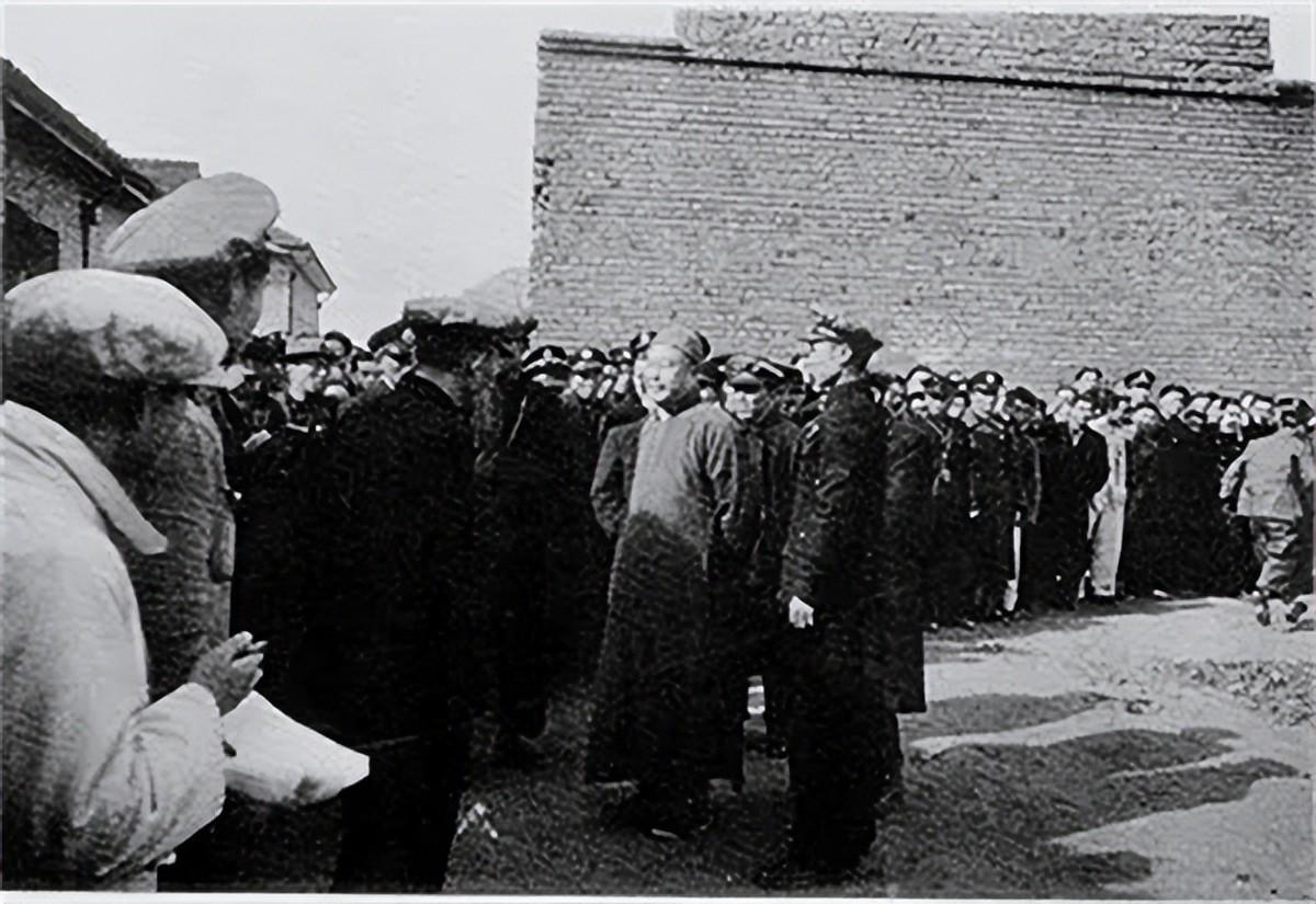 娶日本老婆的大汉奸正法前狂言为国牺牲法警听不下去两枪毙了