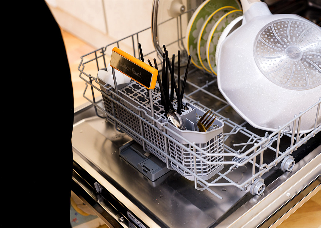 洗碗机洗净餐具分几步?慧曼洗碗机i3的晒单与体验