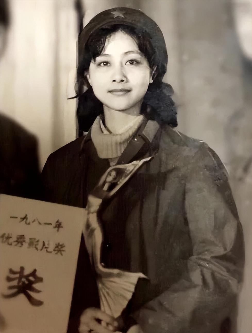 回顾一级演员黄梅莹中年走红与丈夫金鑫恩爱38年成人生赢家