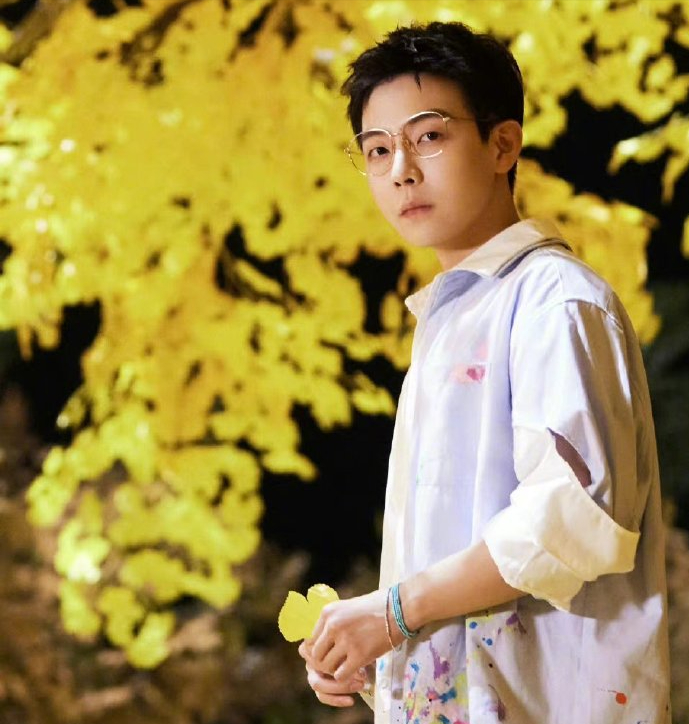 谁说两广无帅哥来自两广的6位男明星个个相貌英俊气度不凡