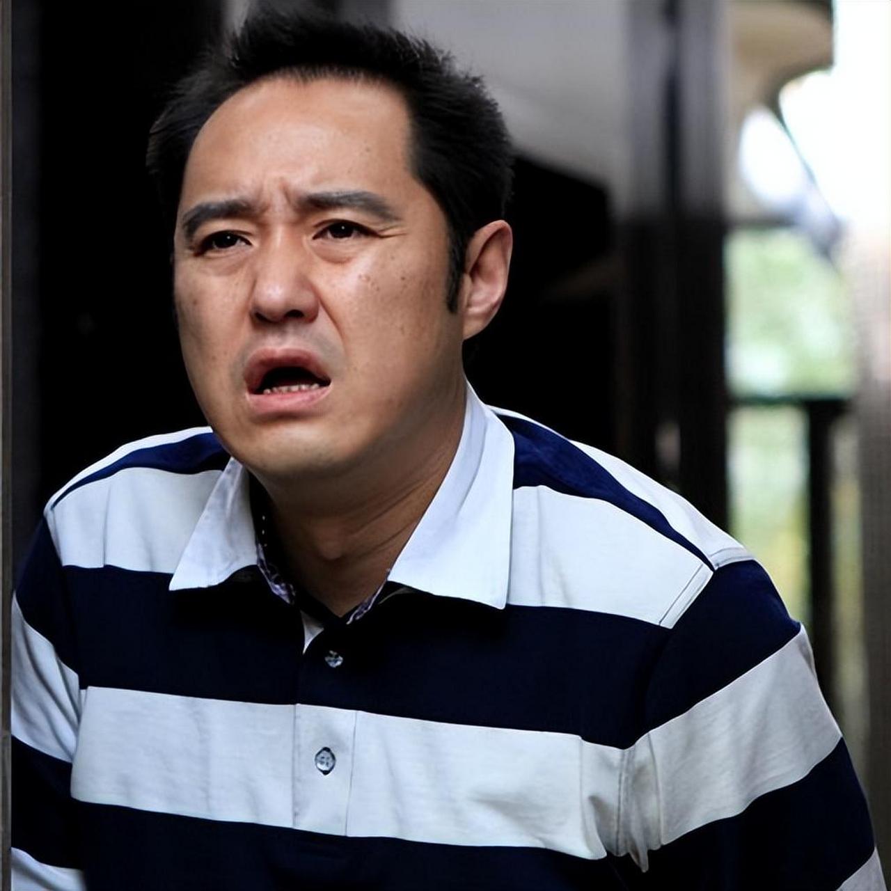 冯雷是演技派演员,因饰演《人民的名义》中的赵瑞龙而再次成为"恶霸