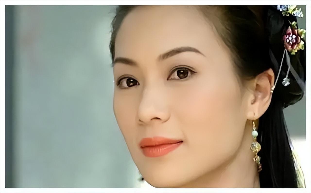 张可颐与宣萱互撕一顿发言得罪佘诗曼郭可盈年轻时有多飘