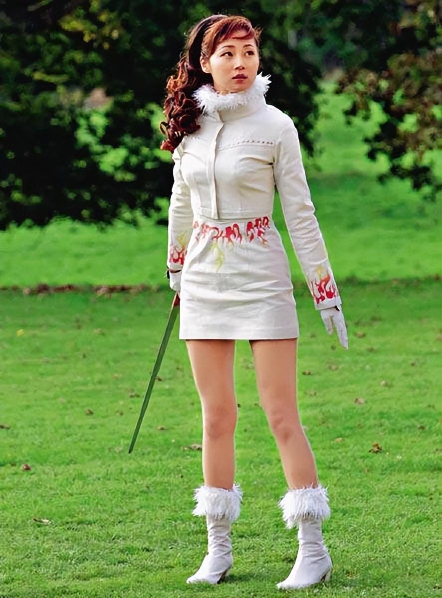 最美凤萍万绮雯迷倒吕颂贤情定甄子丹闪婚嫁给陈十三