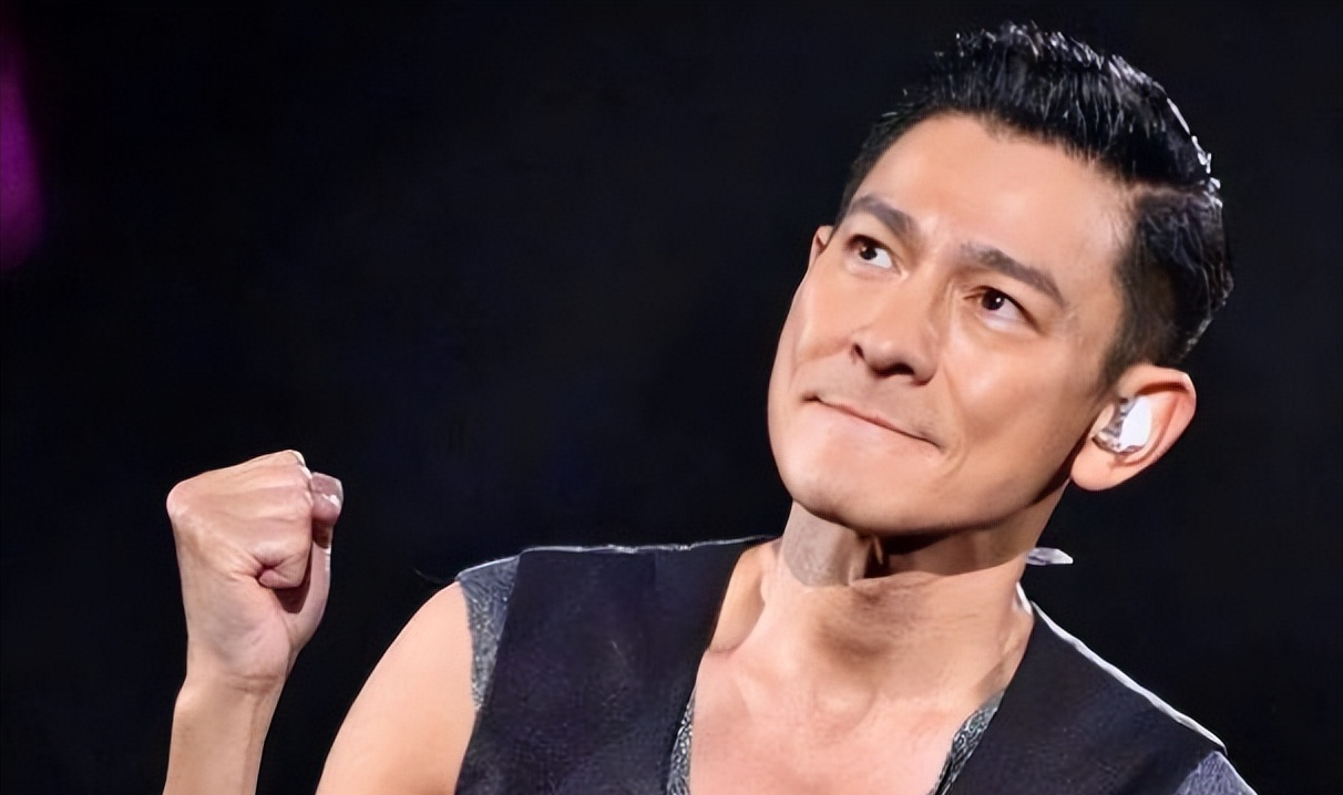 不过多数人都认为刘德华是香港人,其实他的祖籍是广东新会,也就是如今