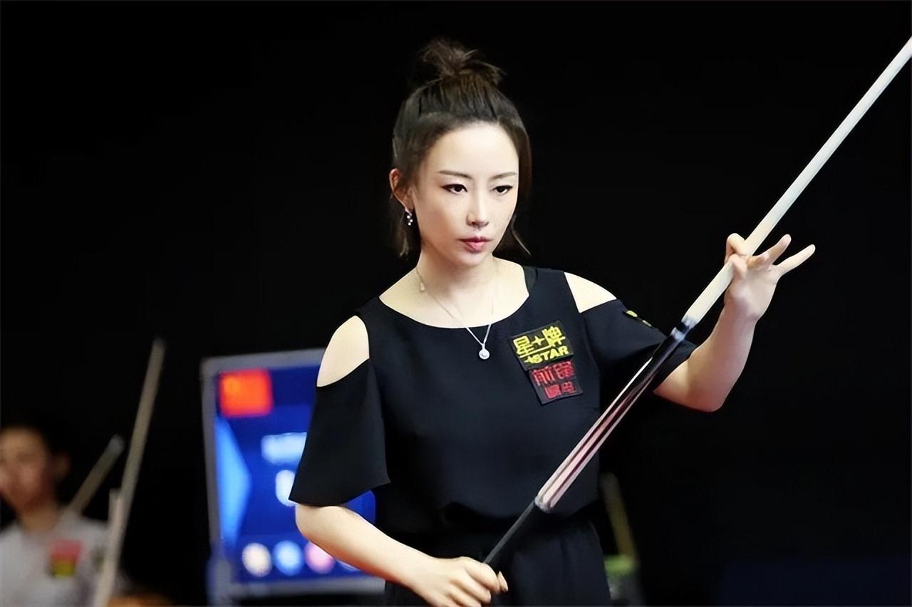 九球天后潘晓婷40岁身价8亿父亲成她婚姻路上的绊脚石